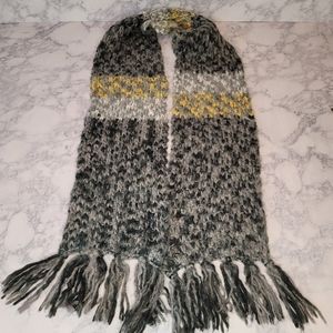 Chunky Knit Scarf Gray Yellow 64 inches